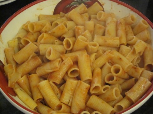 Rigatoni and sauce