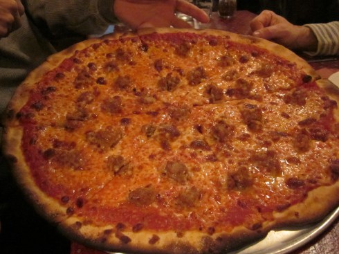 Lincoln Lounge pizza