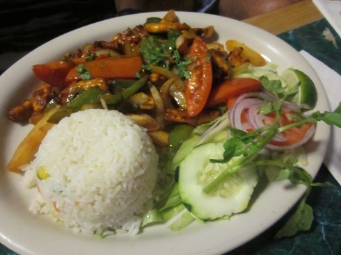 Pollo Saltado